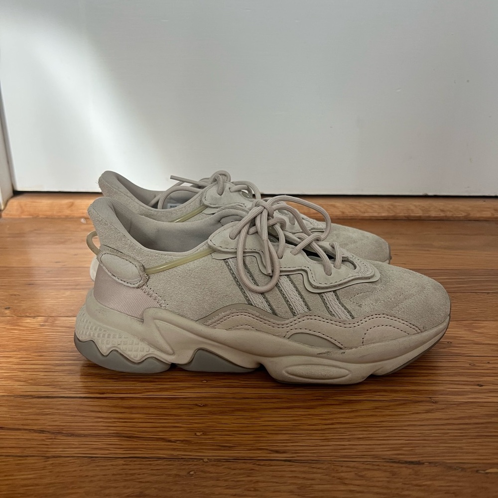 Adidas Ozweego Sneakers